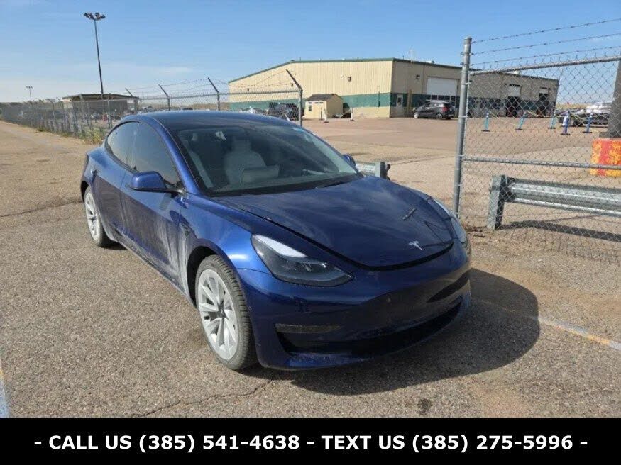 2022 TESLA Model 3