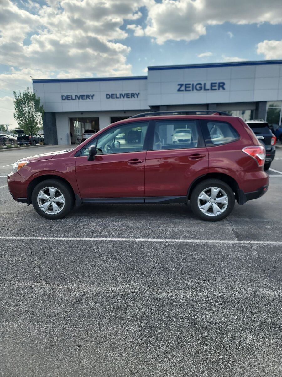 2016 SUBARU Forester