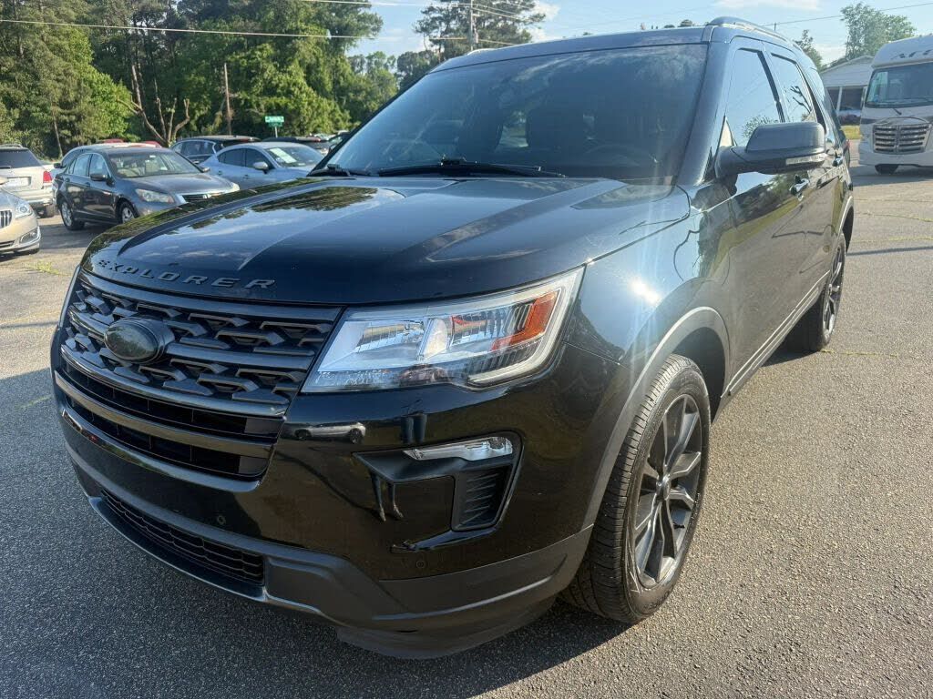 2018 FORD Explorer