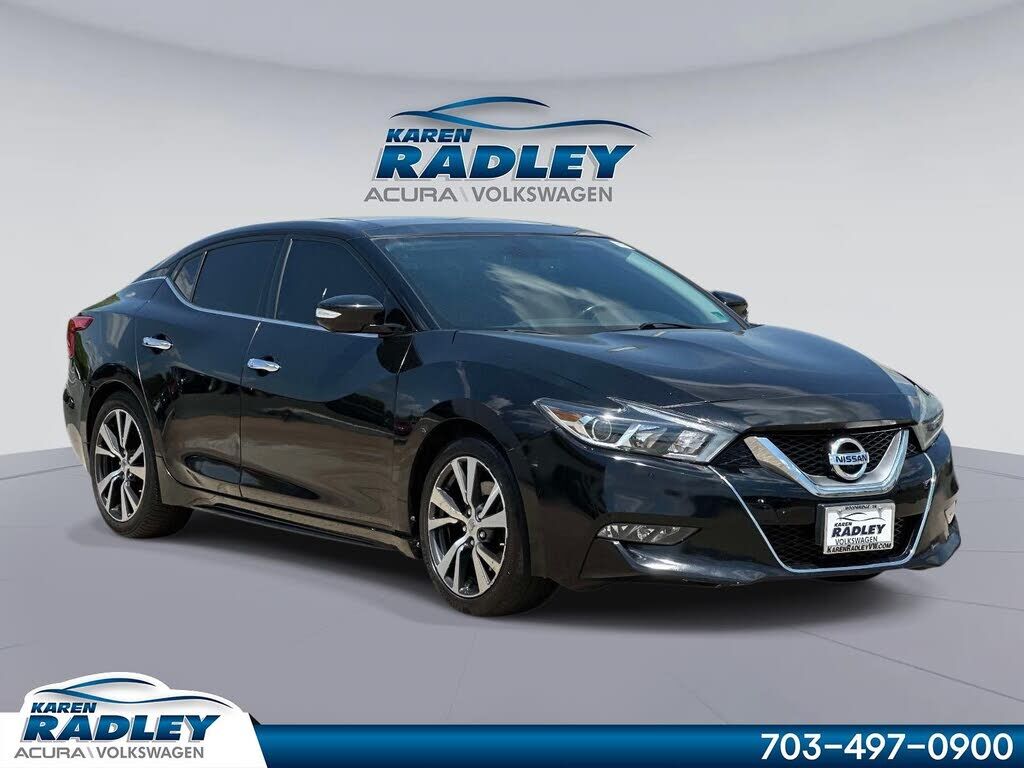 2017 NISSAN Maxima