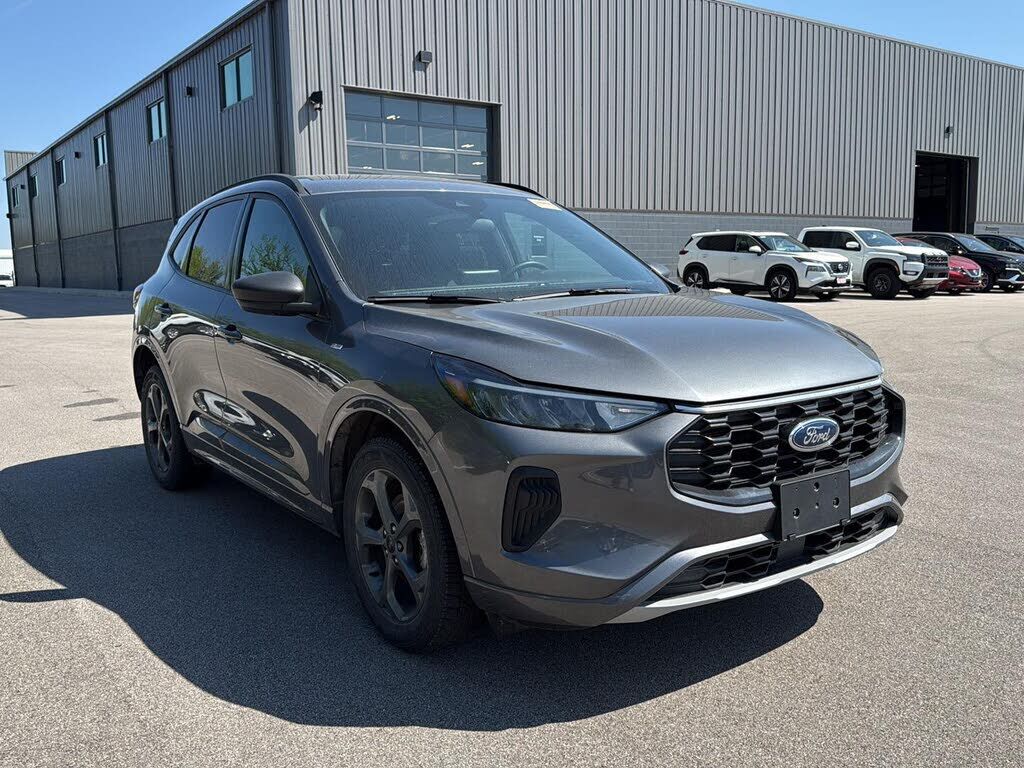 2023 FORD Escape