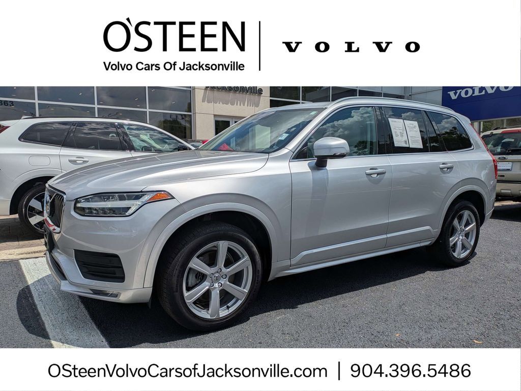 2022 VOLVO XC90