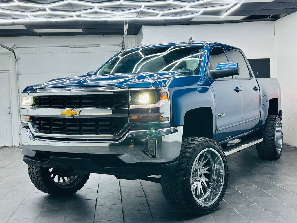 2018 CHEVROLET Silverado