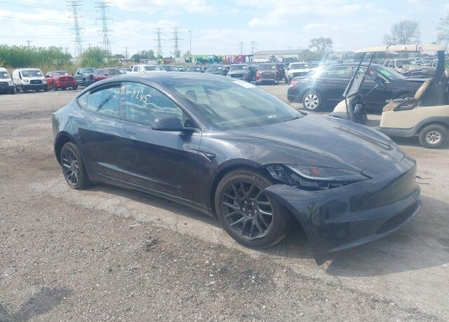 2025 TESLA Model 3