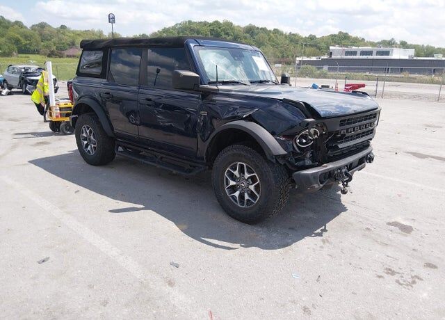 2021 FORD Bronco