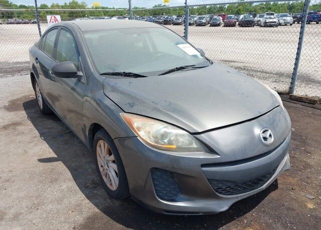 2013 MAZDA Mazda3
