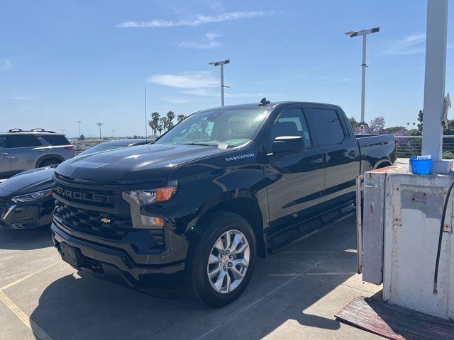 2024 CHEVROLET Silverado