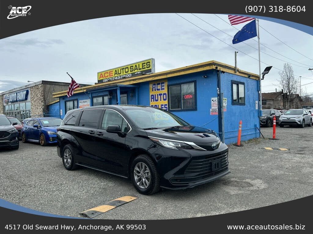2022 TOYOTA Sienna