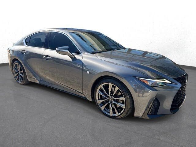 2022 LEXUS IS