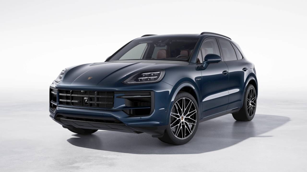 2026 PORSCHE Cayenne