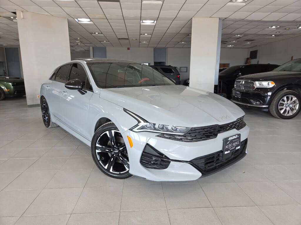 2022 KIA K5