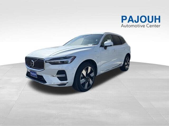 2023 VOLVO XC60