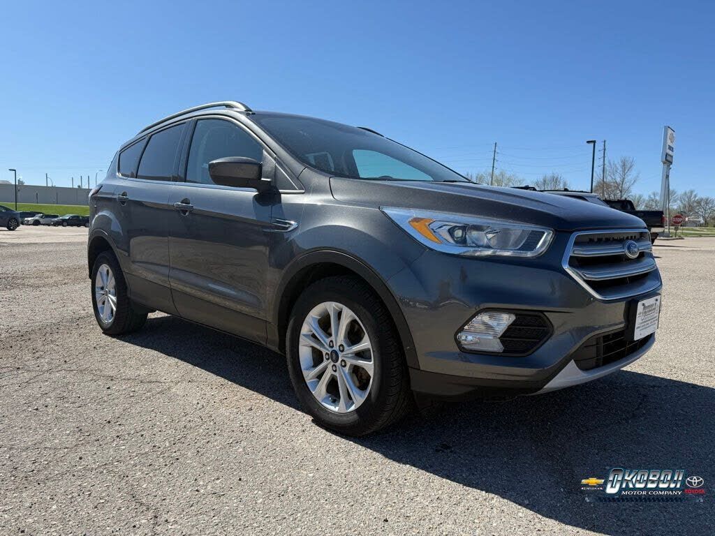 2017 FORD Escape