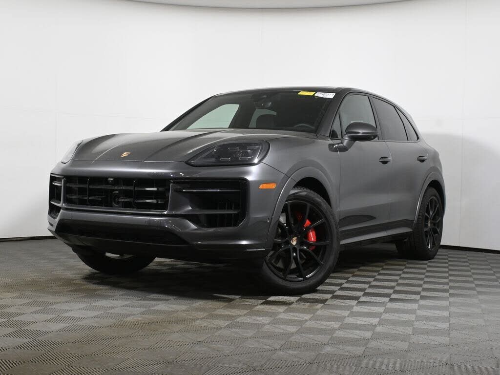 2026 PORSCHE Cayenne