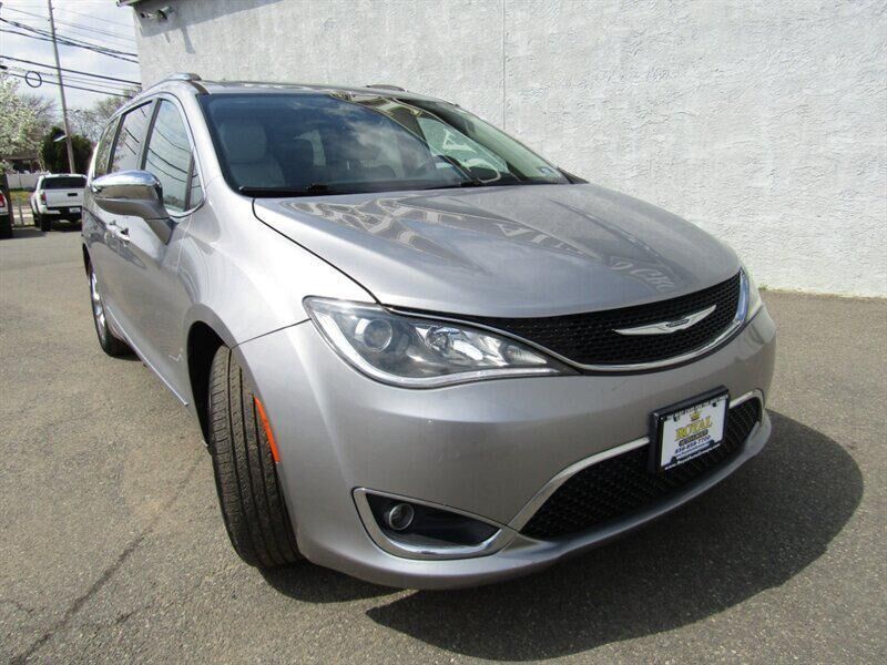 2017 CHRYSLER Pacifica