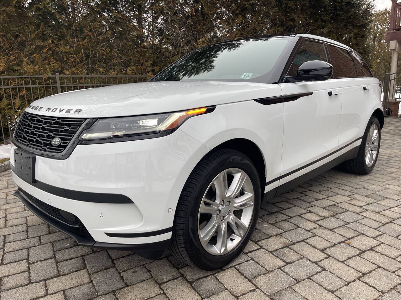 2026 LAND ROVER Range Rover Velar