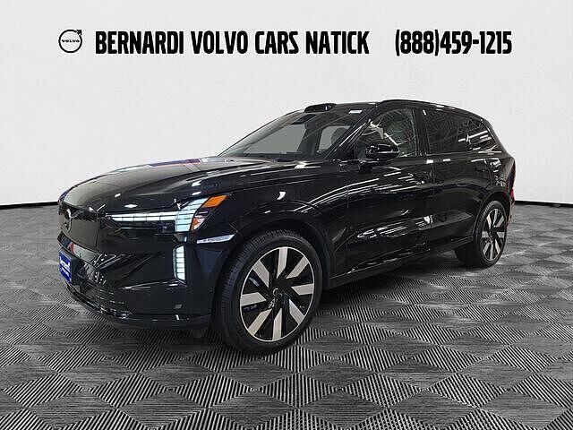 2025 VOLVO EX90