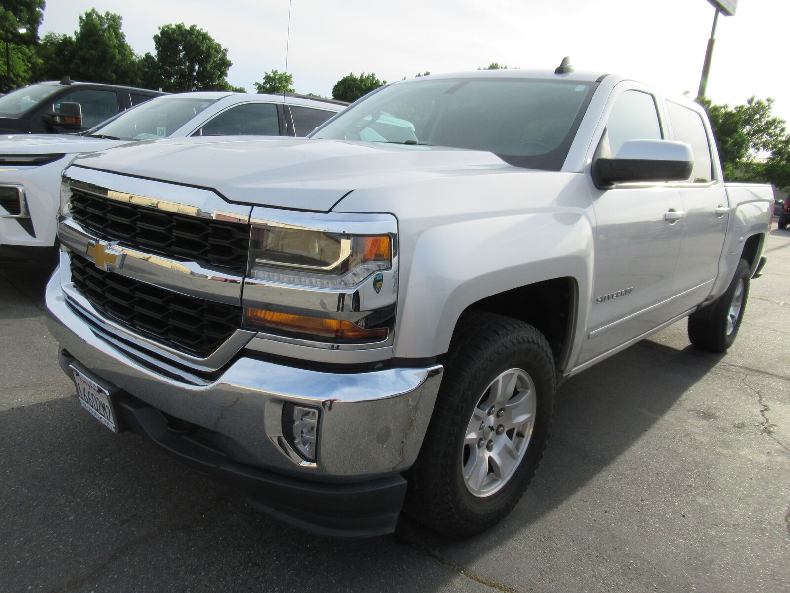 2018 CHEVROLET Silverado