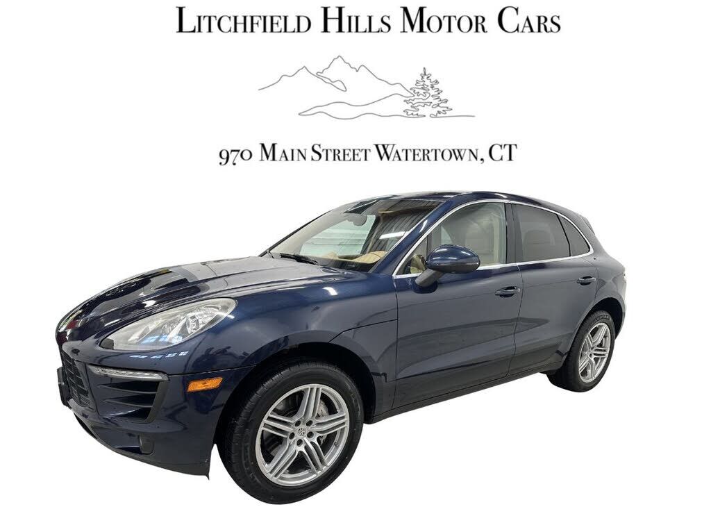 2015 PORSCHE Macan
