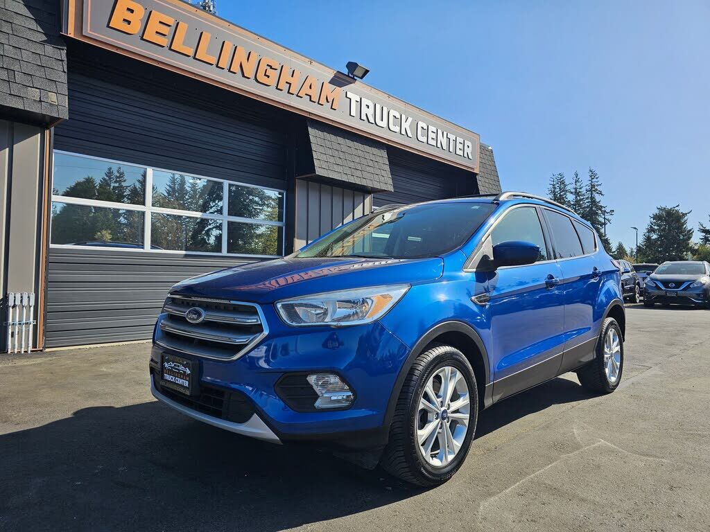 2017 FORD Escape