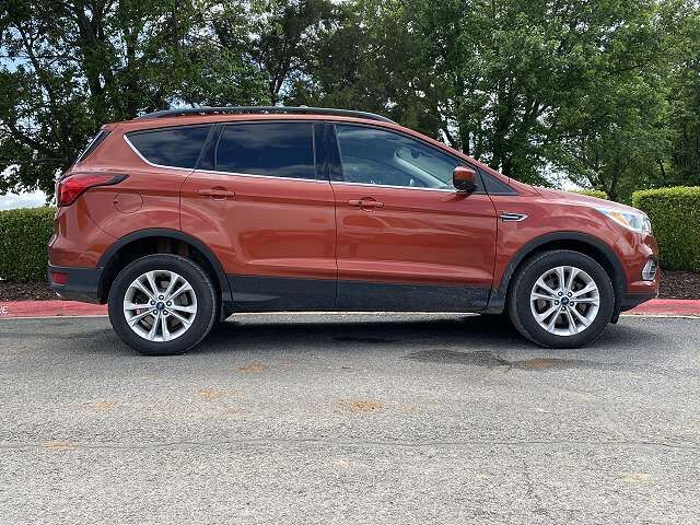 2019 FORD Escape
