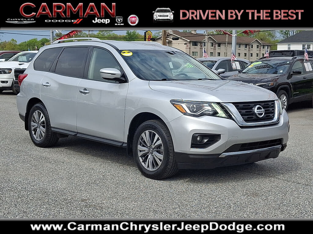 2020 NISSAN Pathfinder