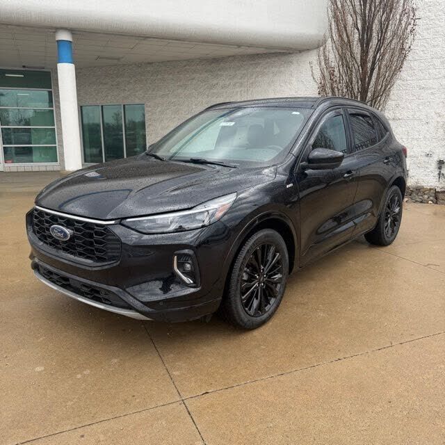 2023 FORD Escape