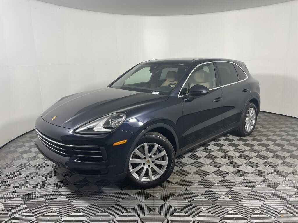 2023 PORSCHE Cayenne