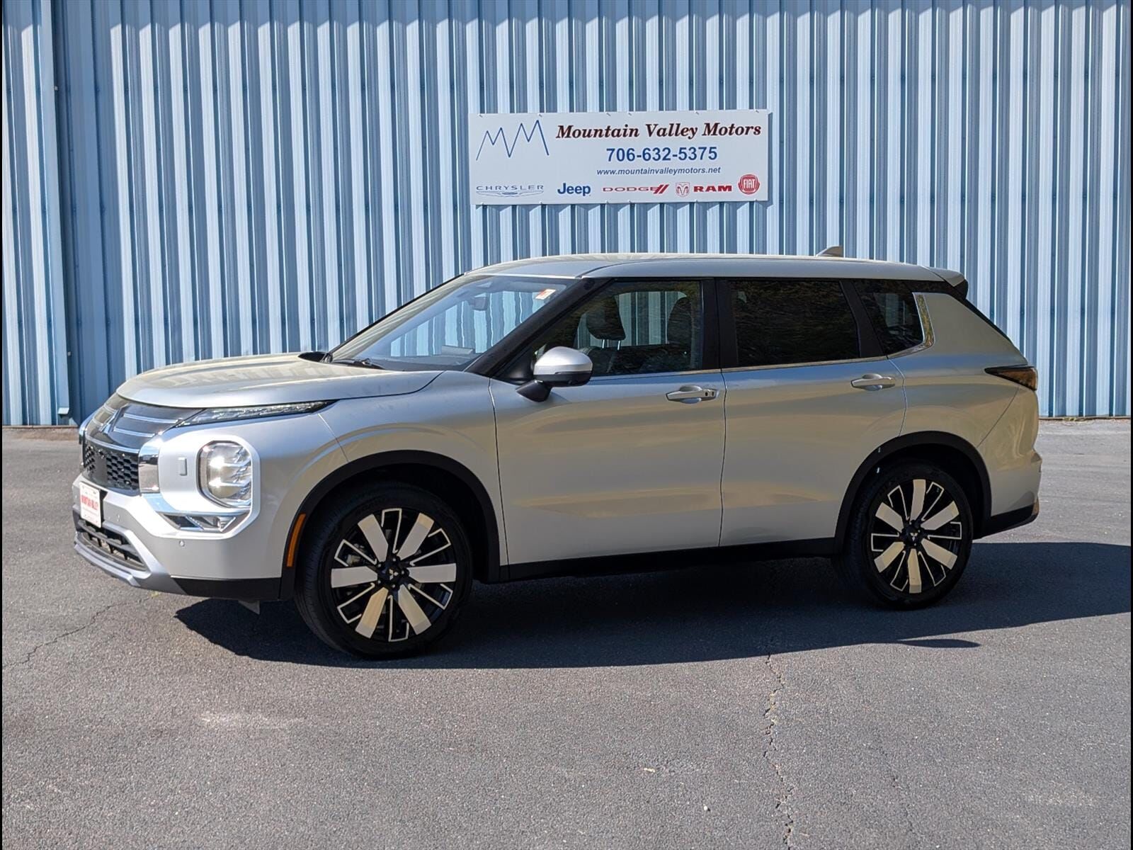 2025 MITSUBISHI Outlander