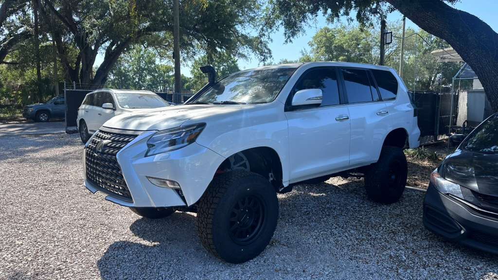 2023 LEXUS GX