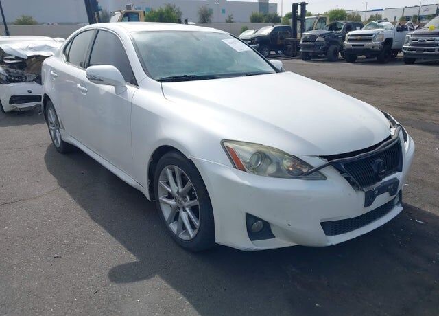 2011 LEXUS IS