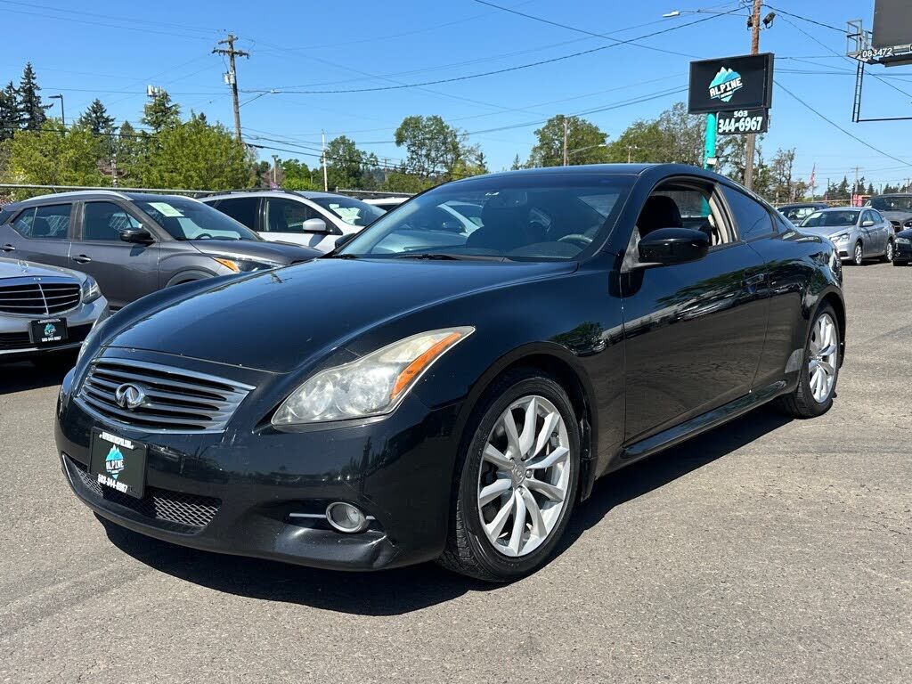 2013 INFINITI G37