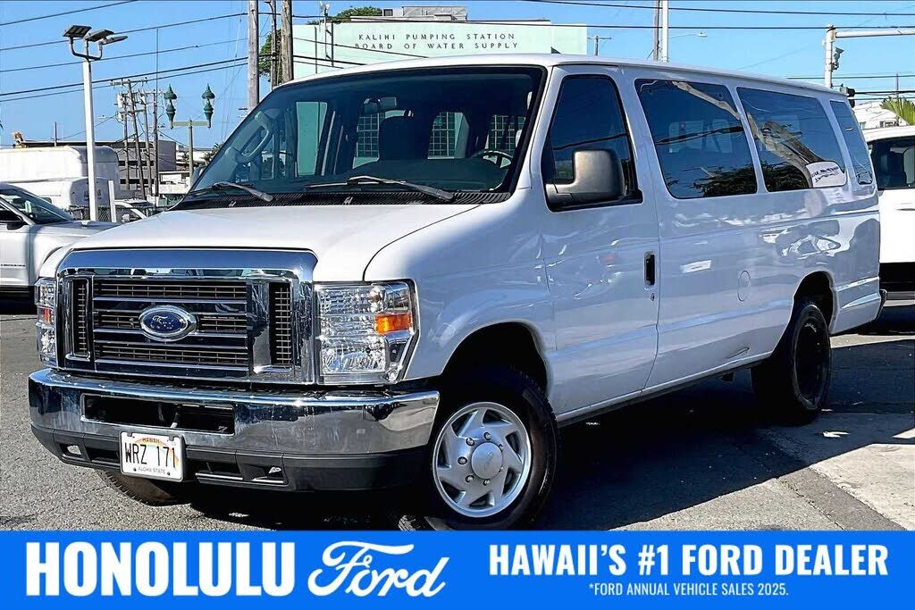 2011 FORD E-350