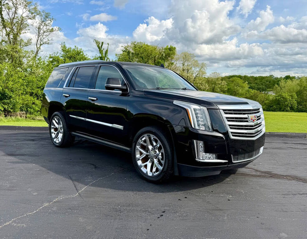 2017 CADILLAC Escalade
