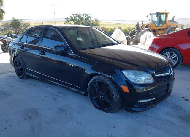 2011 MERCEDES-BENZ C-Class