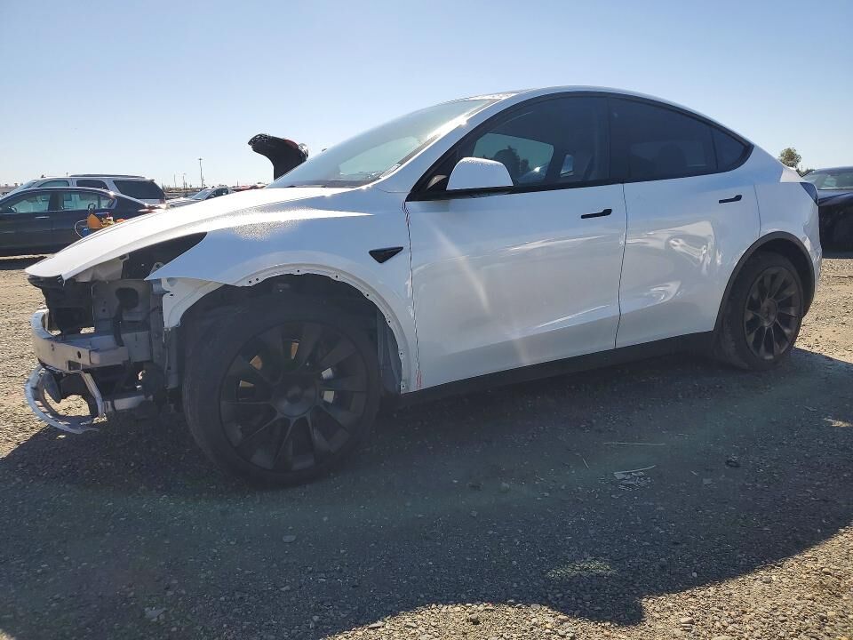2022 TESLA Model Y