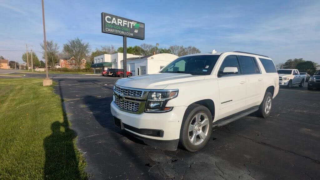 2018 CHEVROLET Suburban