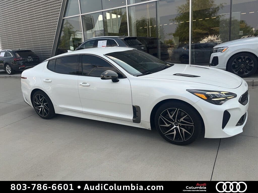 2022 KIA Stinger