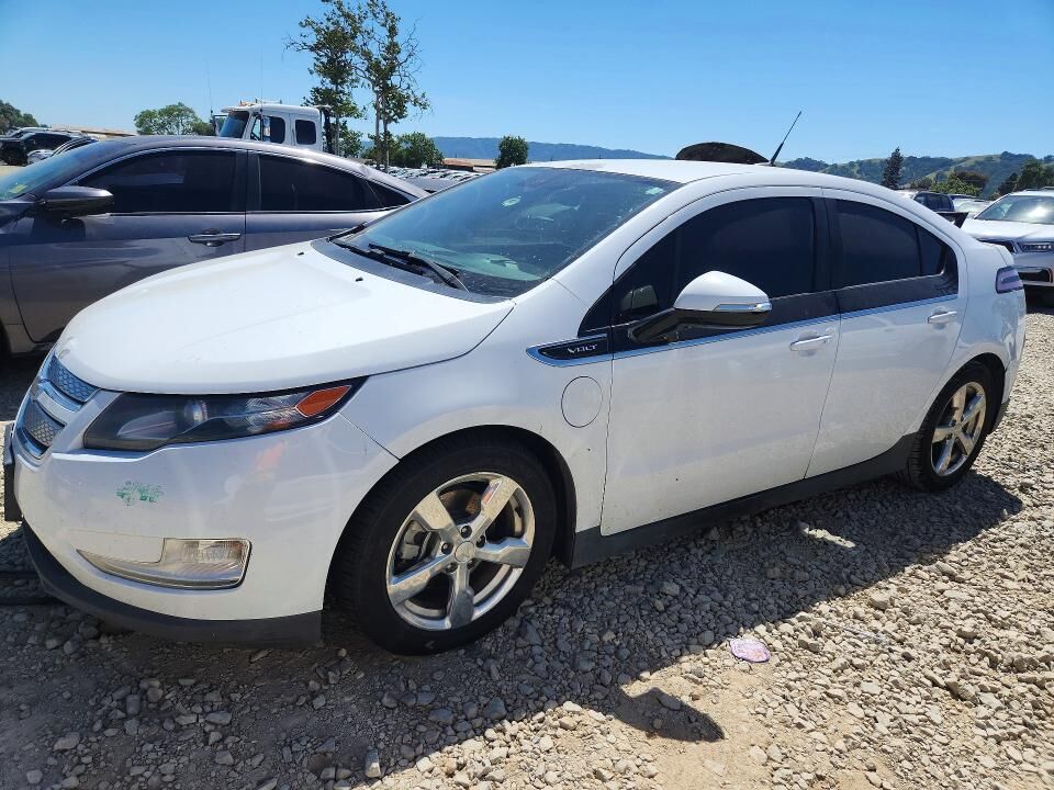 2013 CHEVROLET Volt