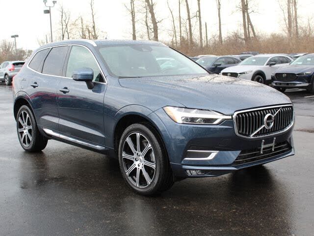 2020 VOLVO XC60