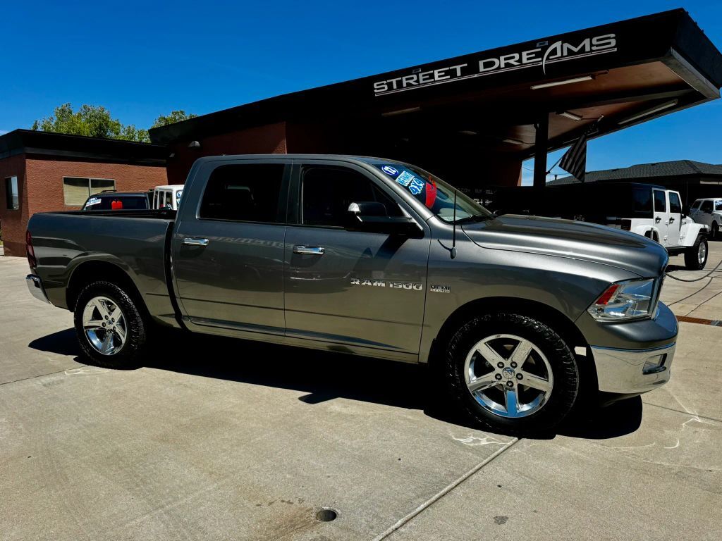 2012 DODGE Ram