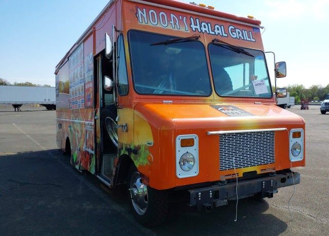 2001 WORKHORSE P42