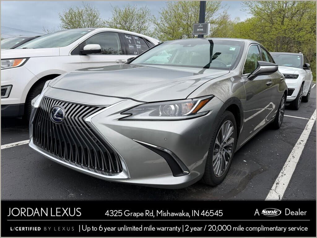2020 LEXUS ES