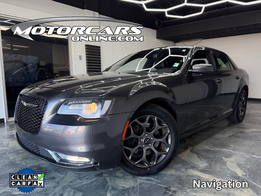 2017 CHRYSLER 300