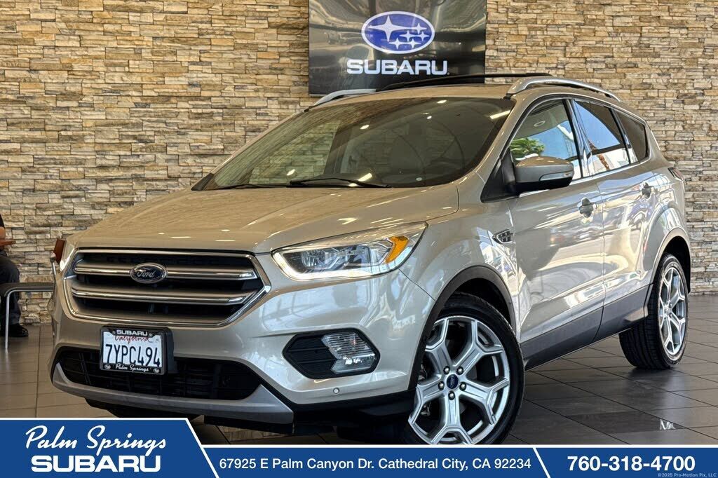 2017 FORD Escape