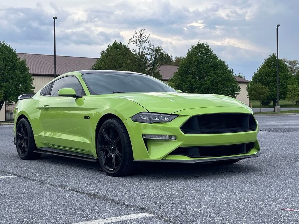 2020 FORD Mustang