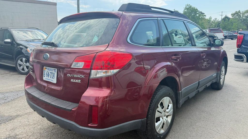2011 SUBARU Outback