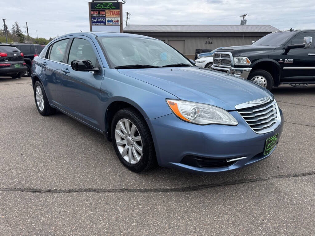 2011 CHRYSLER 200