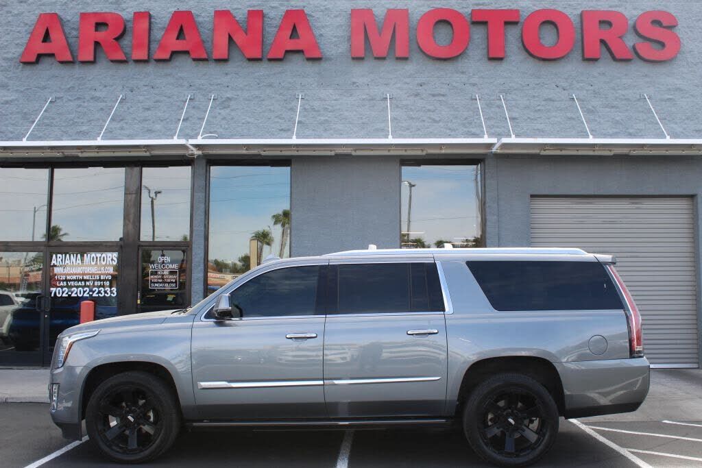 2019 CADILLAC Escalade ESV