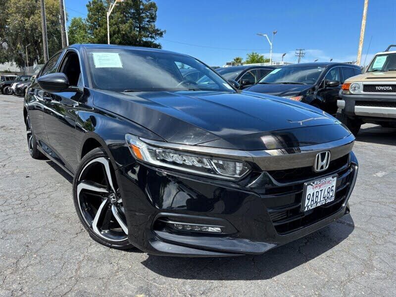 2019 HONDA Accord
